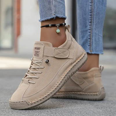 Lori | Comfortable and supportive trainers